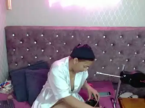 VALENTINA3x online show from 7, 1, 2025