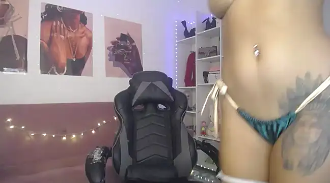Snapshot of catalinapalencia chatting on 5, 2, 2025 catalinapalencia online show from 5, 2, 2025