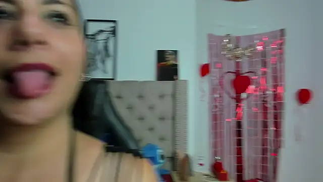 Snapshot of AngeleRoux chatting on 20, 3, 2025 AngeleRoux online show from 20, 3, 2025
