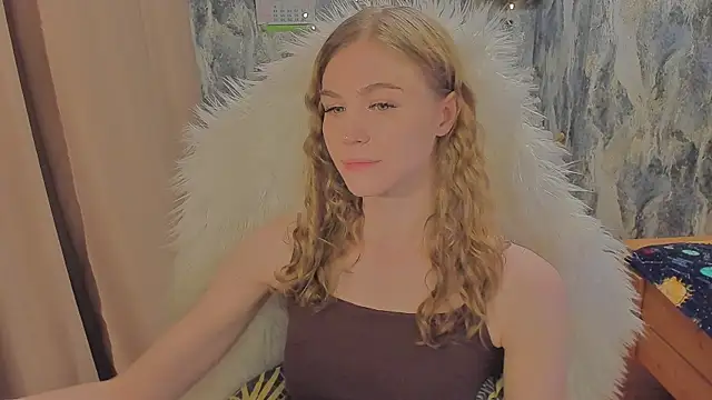 JuxxxsyBunx online show from 3, 12, 2025