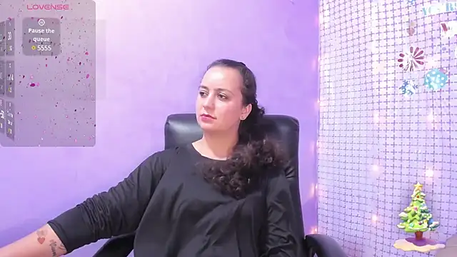 Snapshot of BadraSaadi chatting on 6, 12, 2024 BadraSaadi online show from 6, 12, 2024