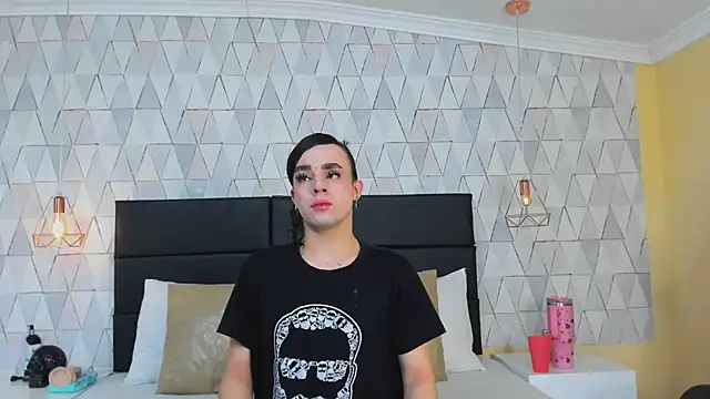 JustinePerry online show from 17, 12, 2025