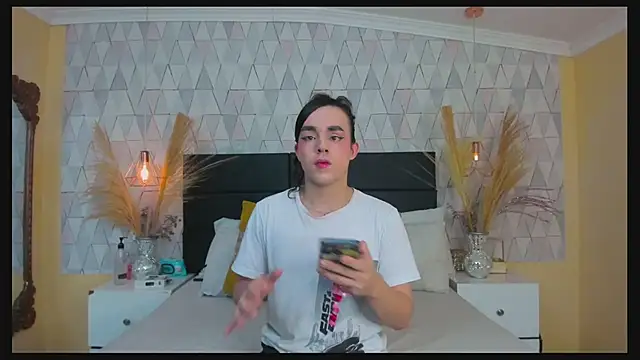 JustinePerry online show from 2, 3, 2026