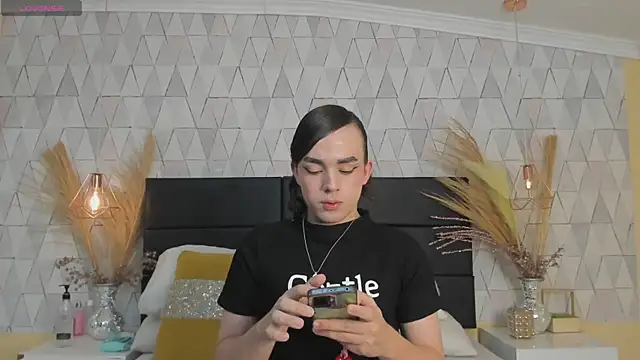 JustinePerry online show from 5, 3, 2026