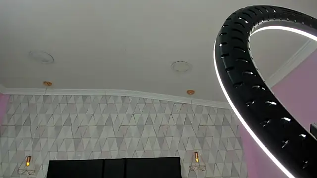 JustinePerry online show from 27, 5, 2026