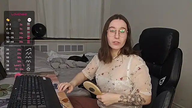 Snapshot of Kinkycouple1789 chatting on 2, 1, 2025 Kinkycouple1789 online show from 2, 1, 2025