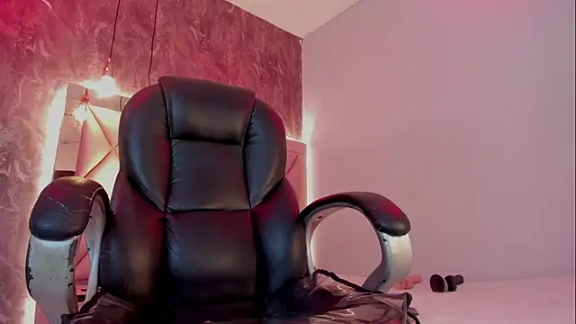 megan 100 online show from 13, 5, 2026