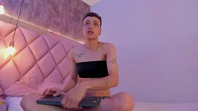 megan 100 online show from 24, 6, 2026