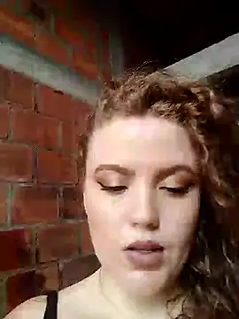 Snapshot of Mia_fooxx_ chatting on 12, 1, 2025 Mia fooxx online show from 12, 1, 2025