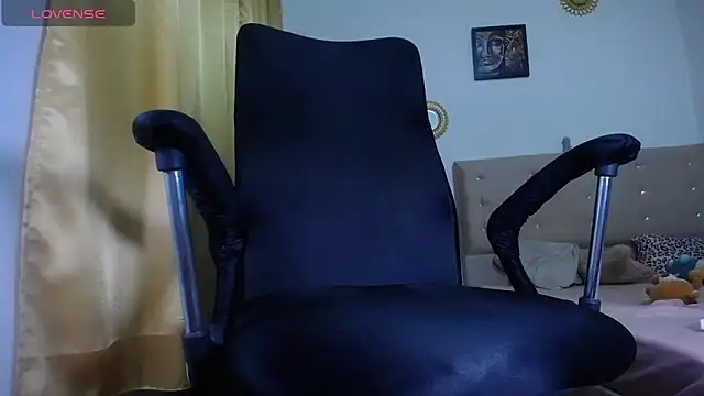 Snapshot of khalany_hadid chatting on 15, 2, 2026 khalany hadid online show from 15, 2, 2026