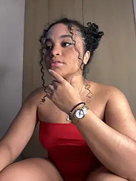Snapshot of Lucy_wilson5 chatting on 3, 12, 2024 Lucy wilson5 online show from 3, 12, 2024