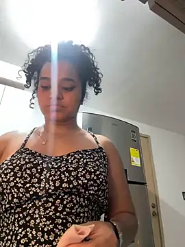 Snapshot of Lucy_wilson5 chatting on 9, 12, 2024 Lucy wilson5 online show from 9, 12, 2024