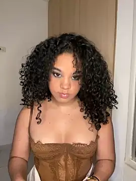 Snapshot of Lucy_wilson5 chatting on 25, 12, 2024 Lucy wilson5 online show from 25, 12, 2024