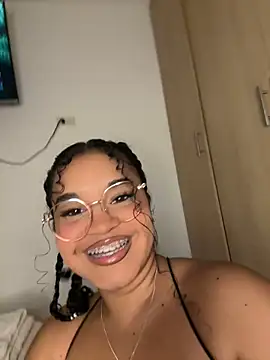 Snapshot of Lucy_wilson5 chatting on 26, 1, 2025 Lucy wilson5 online show from 26, 1, 2025