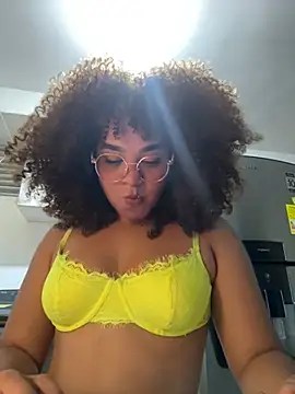 Snapshot of Lucy_wilson5 chatting on 11, 2, 2025 Lucy wilson5 online show from 11, 2, 2025