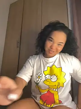 Snapshot of Lucy_wilson5 chatting on 13, 2, 2025 Lucy wilson5 online show from 13, 2, 2025