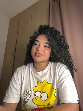 Snapshot of Lucy_wilson5 chatting on 13, 2, 2025 Lucy wilson5 online show from 13, 2, 2025