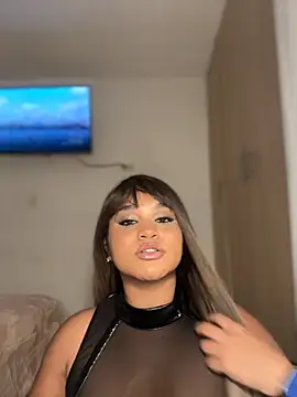 Snapshot of Lucy_wilson5 chatting on 24, 10, 2025 Lucy wilson5 online show from 24, 10, 2025