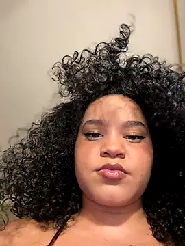 Snapshot of Lucy_wilson5 chatting on 26, 10, 2025 Lucy wilson5 online show from 26, 10, 2025