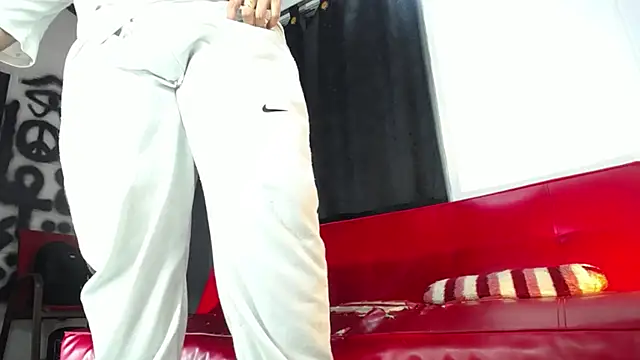 Snapshot of Dexter-T chatting on 9, 1, 2025 Dexter-T online show from 9, 1, 2025