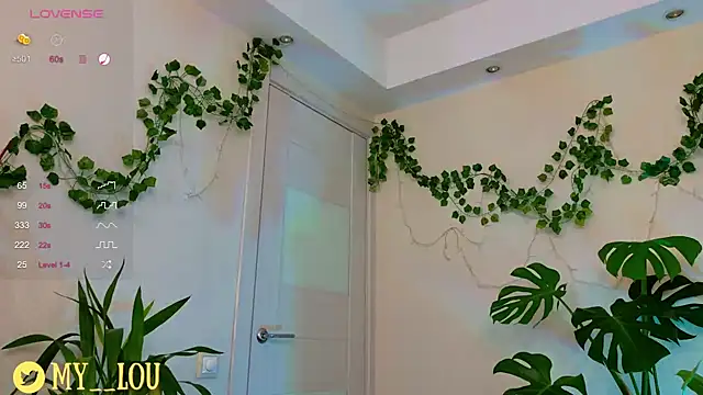 Snapshot of MyLou_ chatting on 14, 12, 2024 MyLou  online show from 14, 12, 2024