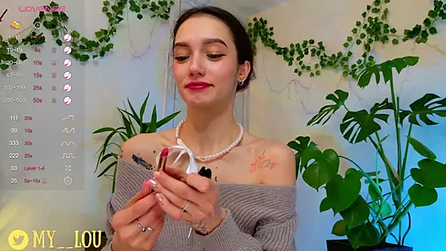 Snapshot of MyLou_ chatting on 15, 12, 2024 MyLou  online show from 15, 12, 2024