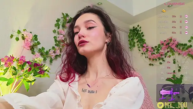 Snapshot of MyLou_ chatting on 2, 3, 2025 MyLou  online show from 2, 3, 2025