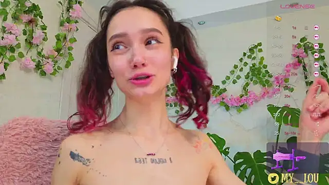 Snapshot of MyLou_ chatting on 16, 3, 2025 MyLou  online show from 16, 3, 2025