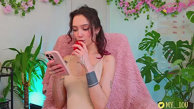 Snapshot of MyLou_ chatting on 19, 3, 2025 MyLou  online show from 19, 3, 2025