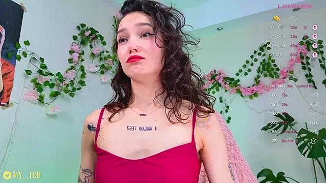 Snapshot of MyLou_ chatting on 21, 9, 2025 MyLou  online show from 21, 9, 2025