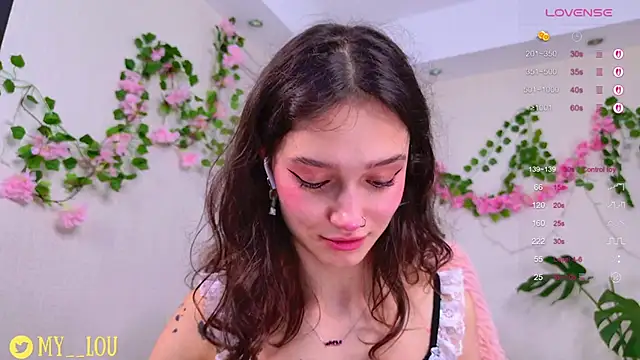 Snapshot of MyLou_ chatting on 23, 9, 2025 MyLou  online show from 23, 9, 2025