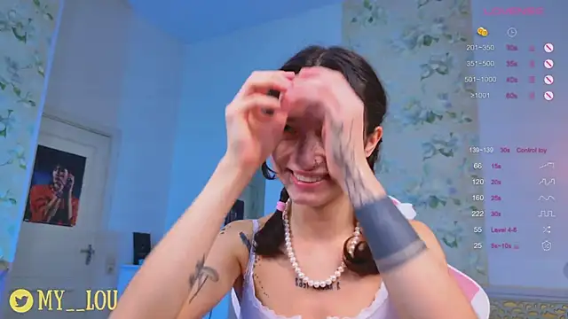 Snapshot of MyLou_ chatting on 4, 10, 2025 MyLou  online show from 4, 10, 2025