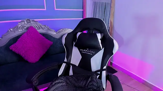 Snapshot of Red_star8 chatting on 7, 11, 2025 Red star8 online show from 7, 11, 2025