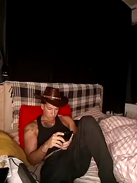 Lovely milk online show from 11, 12, 2024