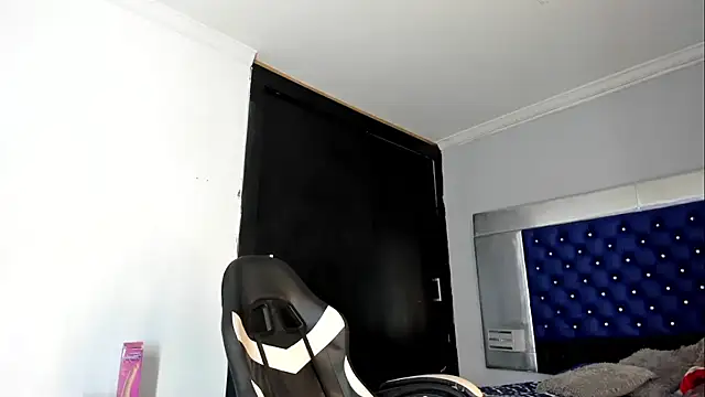 Snapshot of La_Perversa69 chatting on 30, 9, 2025 La Perversa69 online show from 30, 9, 2025