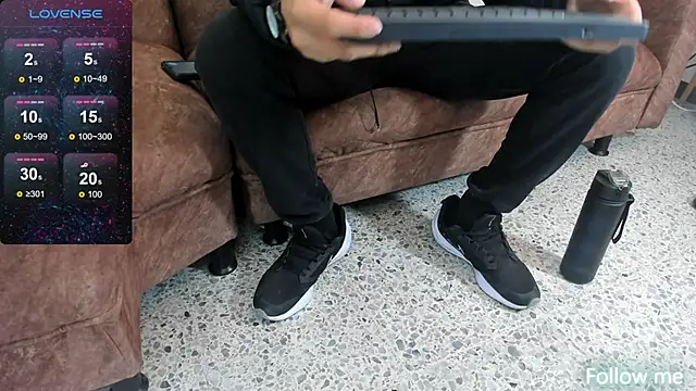 Samuel Up online show from 24, 1, 2025