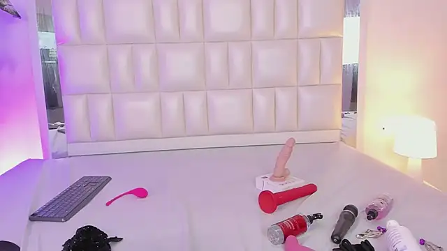 Alhana pulido online show from 24, 12, 2024