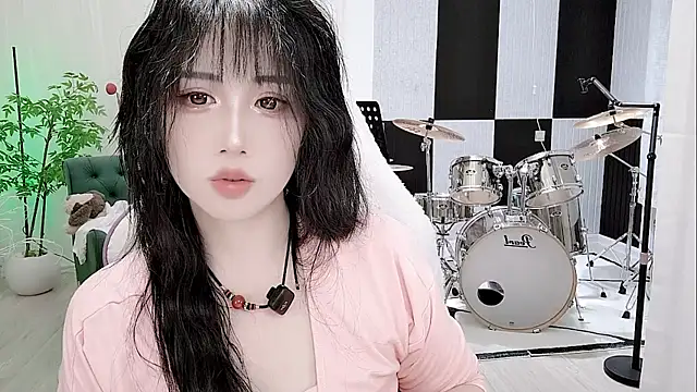 Snapshot of Vaness-a chatting on 1, 10, 2025 Vaness-a online show from 1, 10, 2025