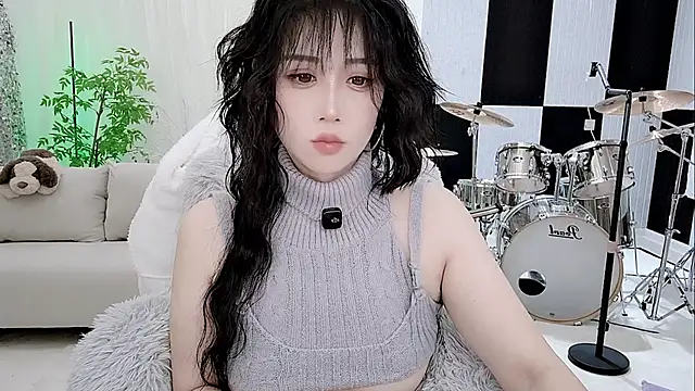 Snapshot of Vaness-a chatting on 17, 10, 2025 Vaness-a online show from 17, 10, 2025