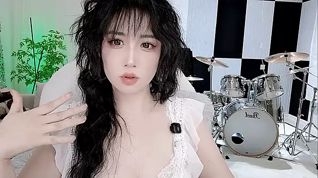 Snapshot of Vaness-a chatting on 21, 10, 2025 Vaness-a online show from 21, 10, 2025