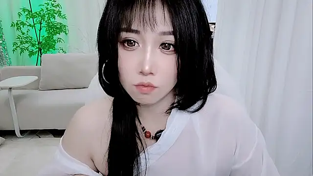 Snapshot of Vaness-a chatting on 15, 11, 2025 Vaness-a online show from 15, 11, 2025