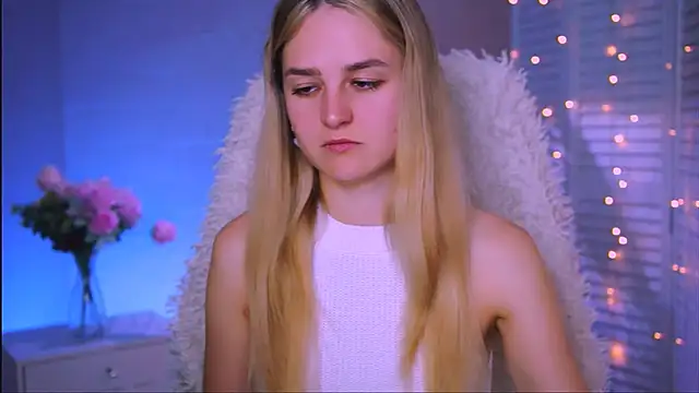 DeboraLarson online show from 3, 10, 2025