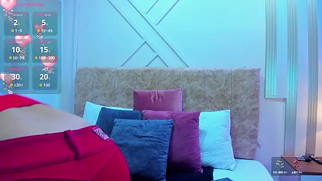 Snapshot of ashley__foxx_ chatting on 2, 10, 2025 ashley  foxx  online show from 2, 10, 2025