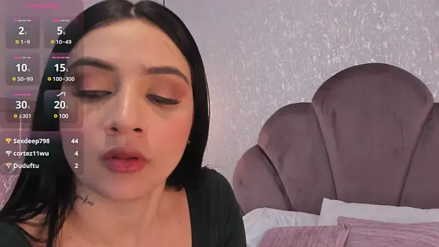 Snapshot of Harper-Avary chatting on 20, 1, 2025 Harper-Avary online show from 20, 1, 2025