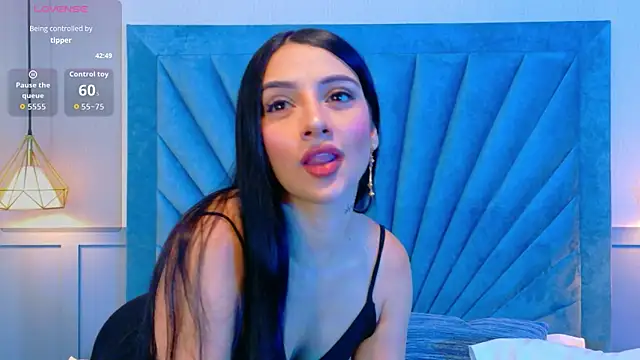 Snapshot of Harper-Avary chatting on 21, 10, 2025 Harper-Avary online show from 21, 10, 2025