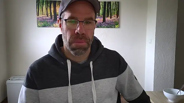 Snapshot of Harry_Boldt chatting on 21, 10, 2025 Harry Boldt online show from 21, 10, 2025