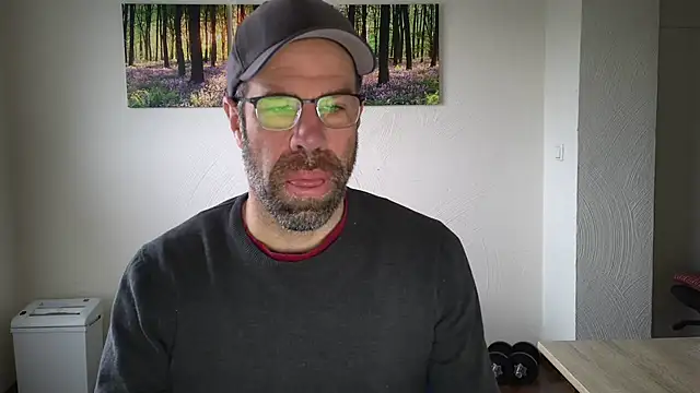 Snapshot of Harry_Boldt chatting on 24, 10, 2025 Harry Boldt online show from 24, 10, 2025