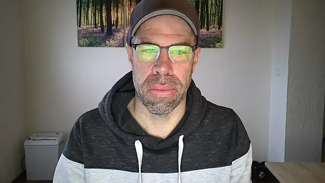 Snapshot of Harry_Boldt chatting on 28, 10, 2025 Harry Boldt online show from 28, 10, 2025