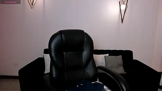 Snapshot of StacyWoods chatting on 9, 1, 2025 StacyWoods online show from 9, 1, 2025