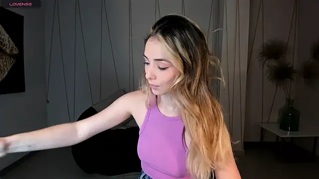 StacyWoods online show from 14, 5, 2026